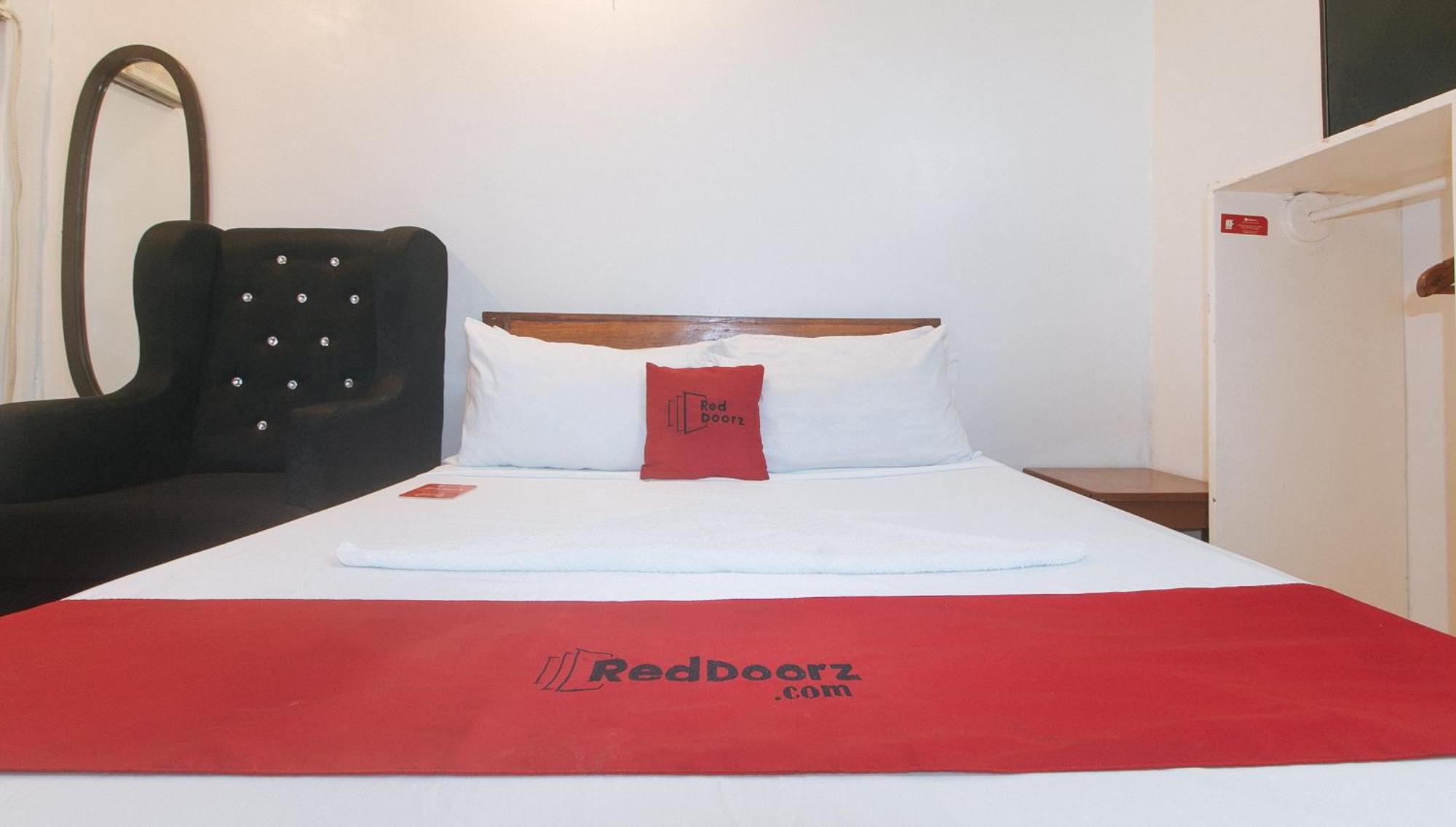Reddoorz @ Lualhati Garden Cottage El Nido Palawan エクステリア 写真